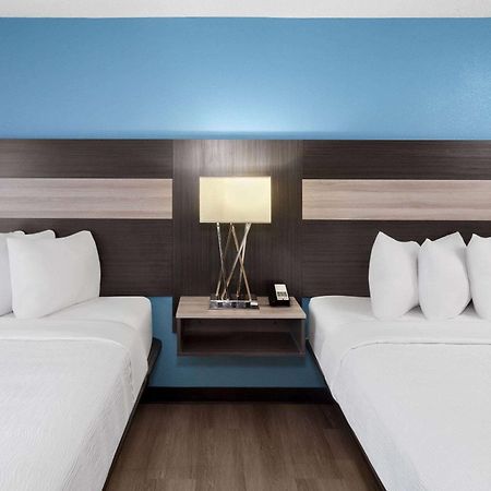 Baymont By Wyndham Copley Akron Екстер'єр фото